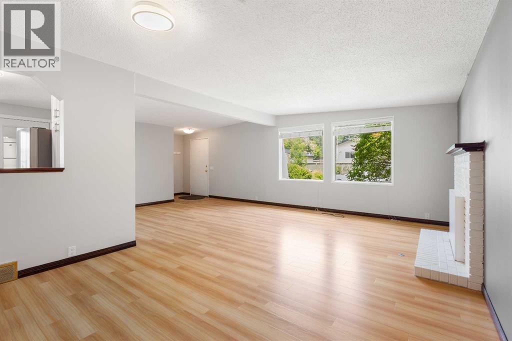 Single Family House Bungalow for Sale in   Avenue SW Canyon Meadows Calgary 