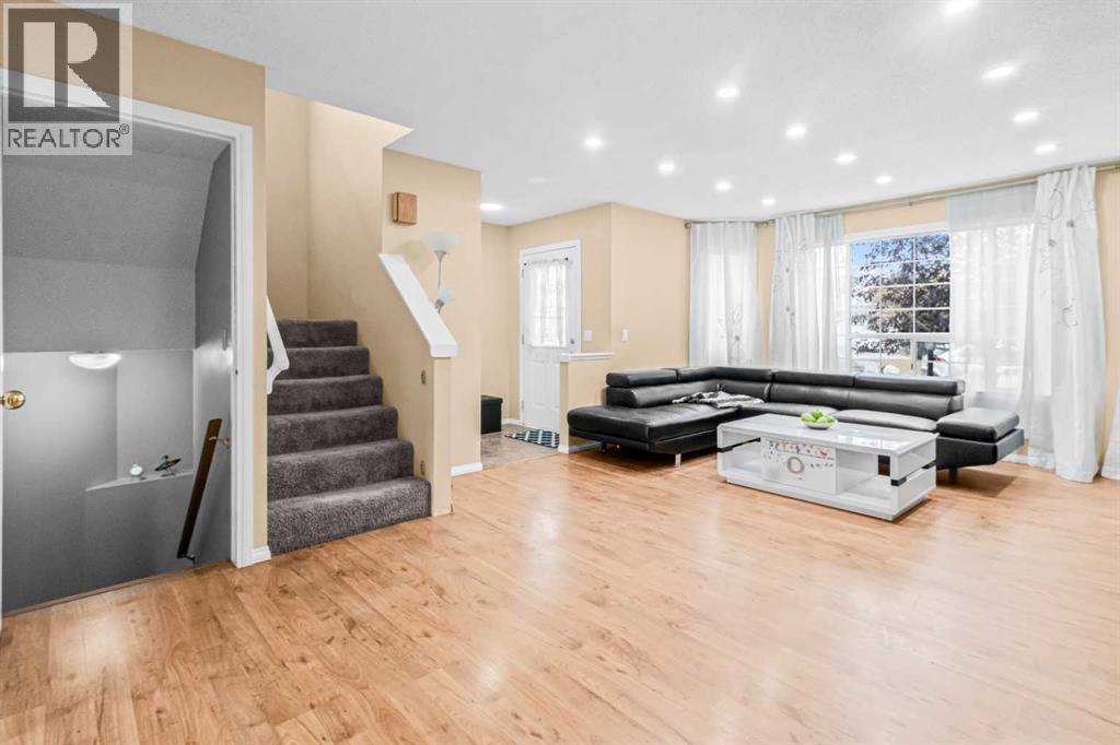 Single Family House for Sale in  Fresno Place NE Monterey Park Calgary 