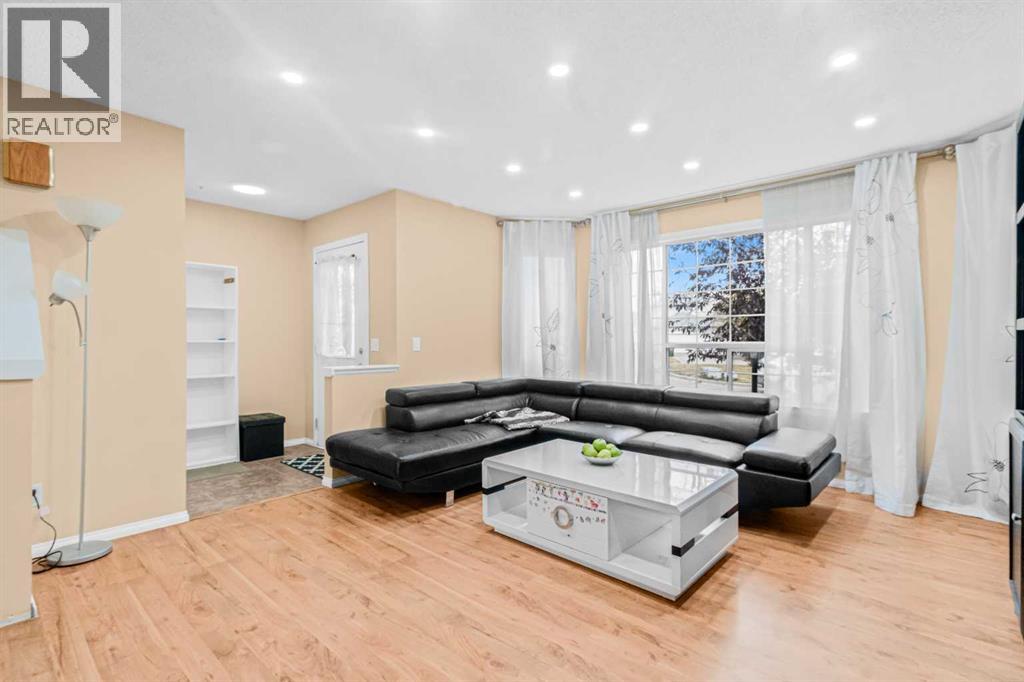 Single Family House for Sale in  Fresno Place NE Monterey Park Calgary 