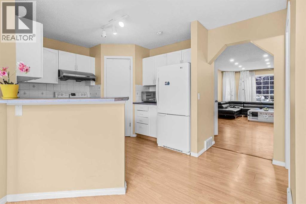 Single Family House for Sale in  Fresno Place NE Monterey Park Calgary 