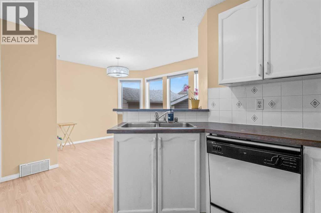 Single Family House for Sale in  Fresno Place NE Monterey Park Calgary 