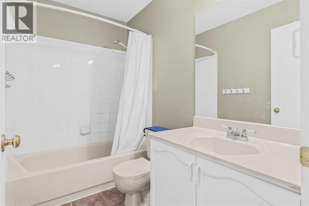 Single Family House for Sale in  Fresno Place NE Monterey Park Calgary 