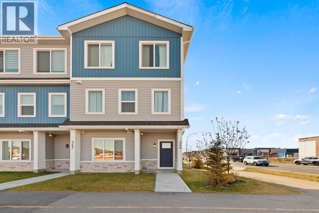 344 Corner Meadows Square NE, Calgary, Alberta