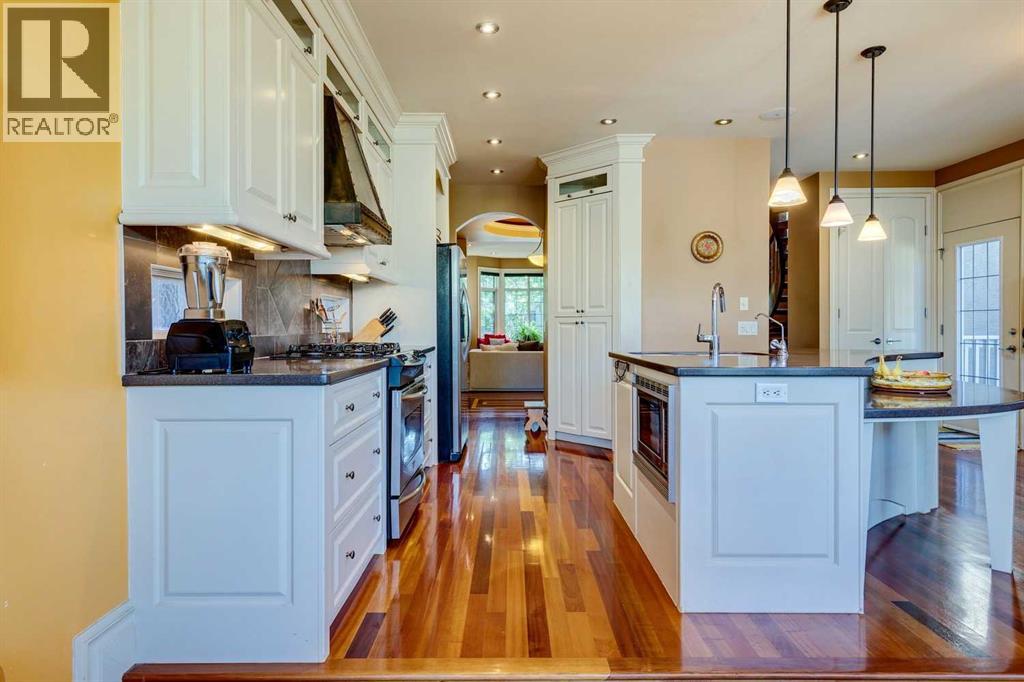 Single Family House for Sale in   Street NW Hillhurst Calgary 