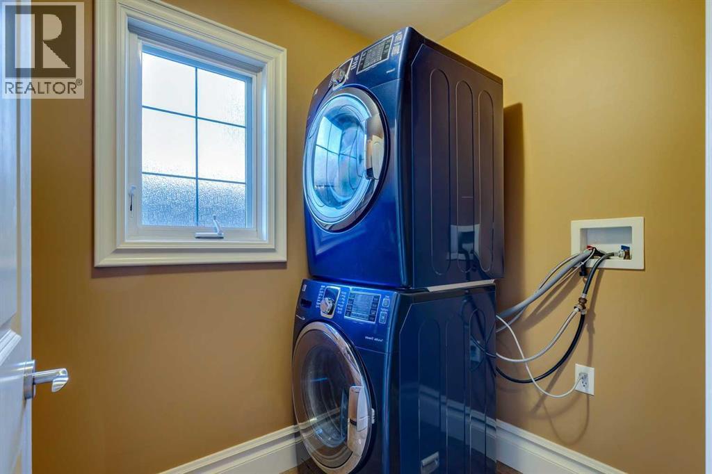 Single Family House for Sale in   Street NW Hillhurst Calgary 