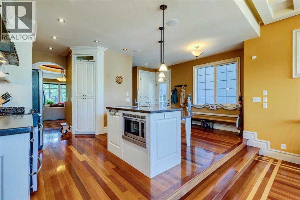 Single Family House for Sale in   Street NW Hillhurst Calgary 