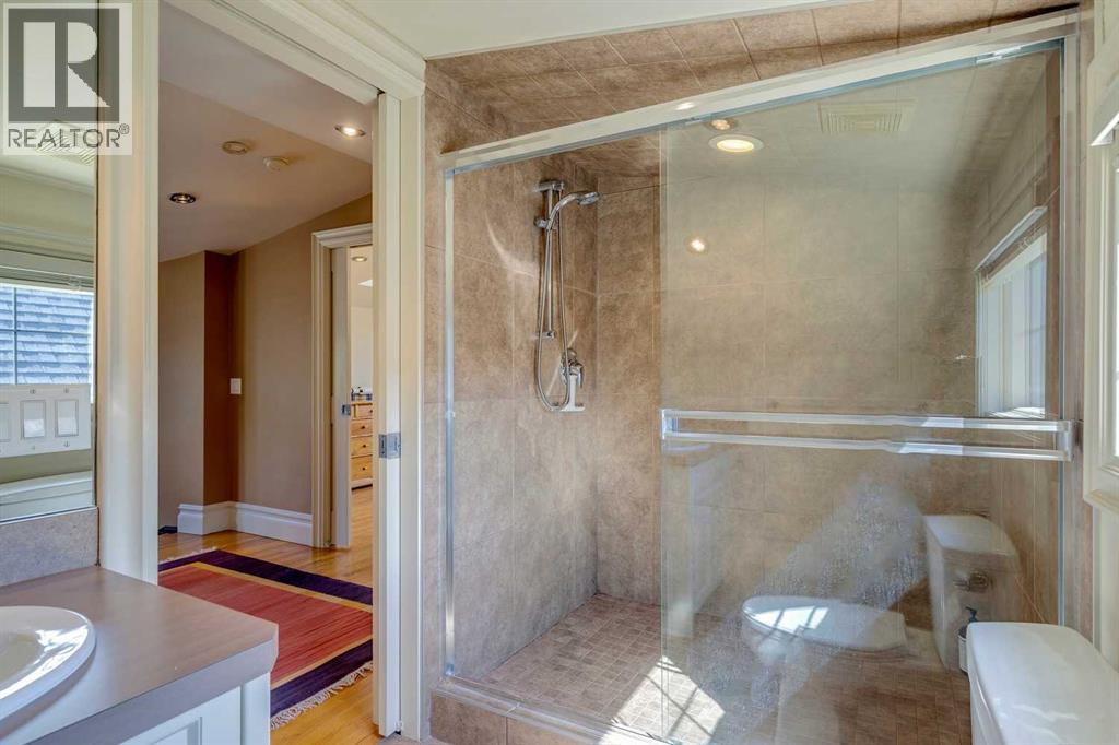 Single Family House for Sale in   Street NW Hillhurst Calgary 