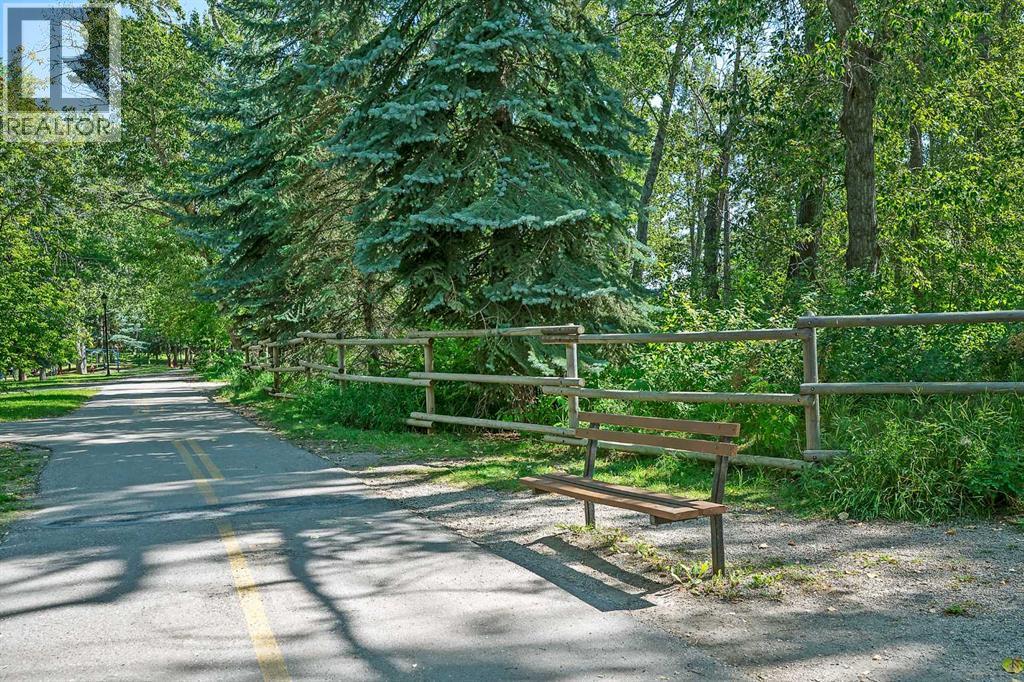 Single Family House for Sale in    Avenue SW Erlton Calgary 