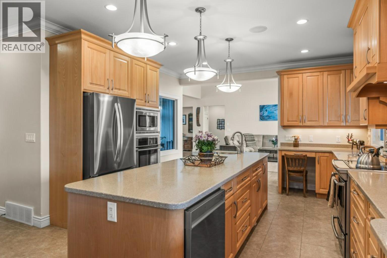  5694 Trans Canada Highway Northwest, Salmon Arm