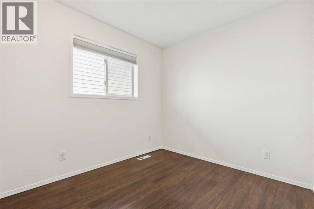 Single Family House 4 Level for Sale in  San Diego Green NE Monterey Park Calgary 