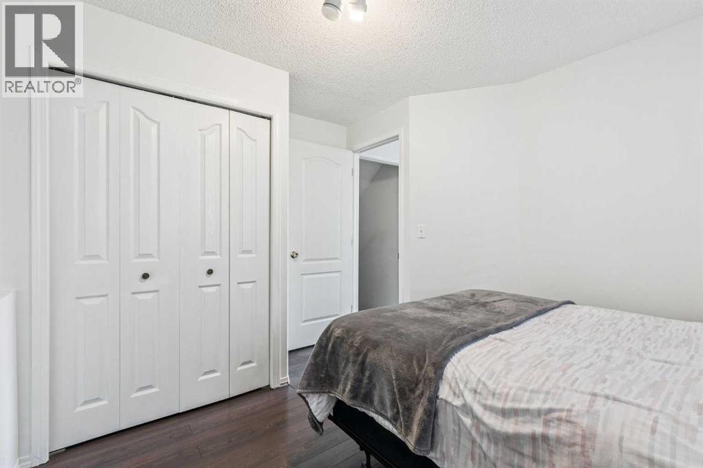 Single Family House 4 Level for Sale in  San Diego Green NE Monterey Park Calgary 