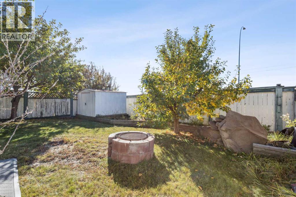 Single Family House 4 Level for Sale in  San Diego Green NE Monterey Park Calgary 