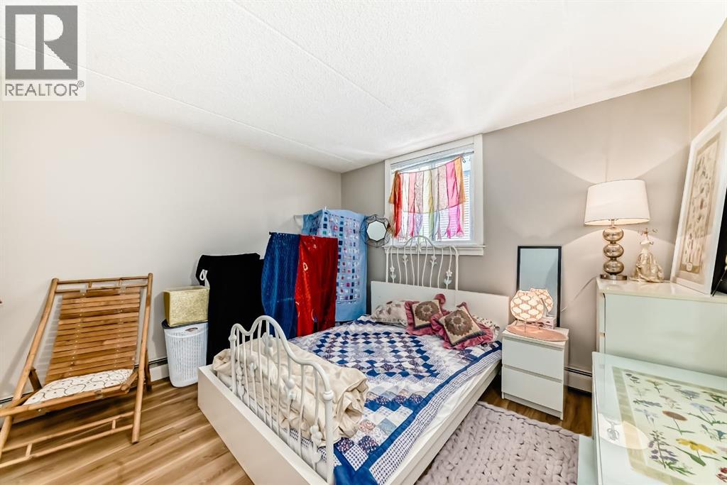 Single Family House for Sale in   A Street NW Sunnyside Calgary 