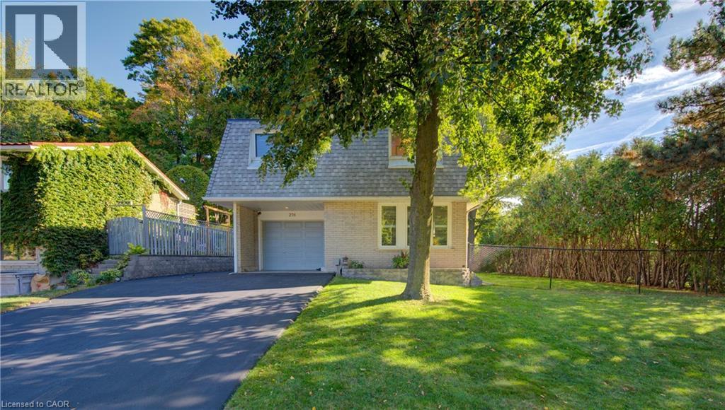 276 LAURENTIAN Drive