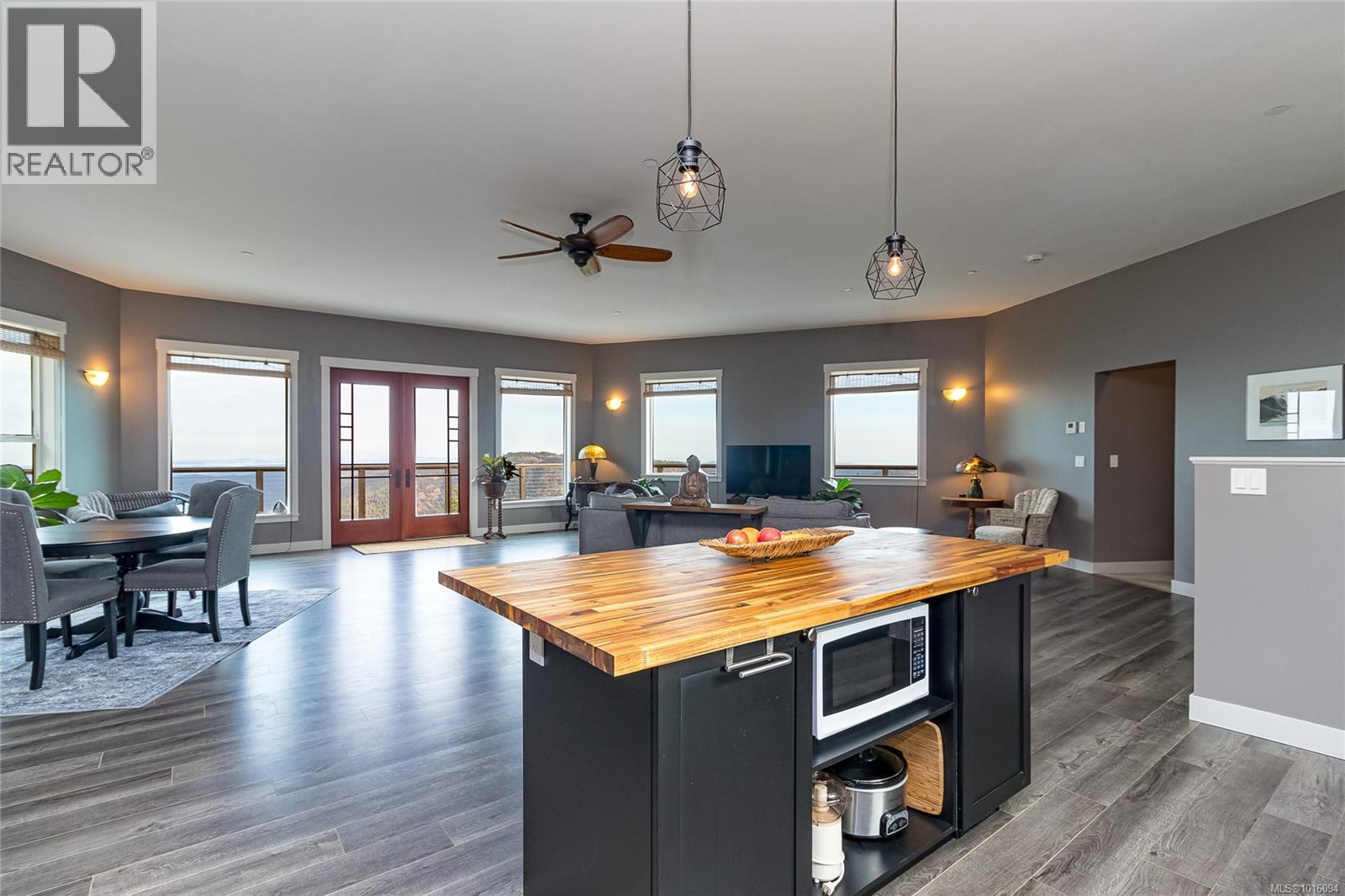  1490 Finlayson View Place, Shawnigan Lake