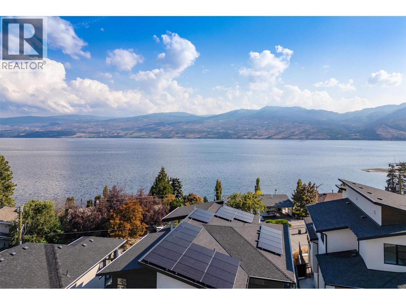 3961 Beachview Drive E, West Kelowna