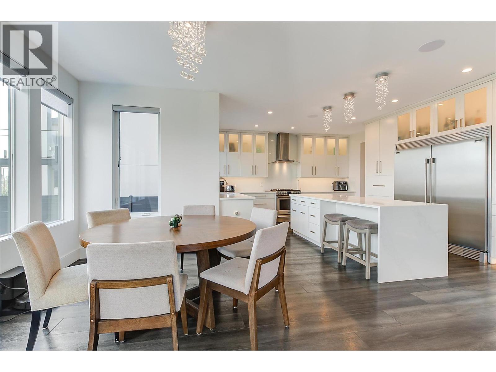 3961 Beachview Drive E, West Kelowna