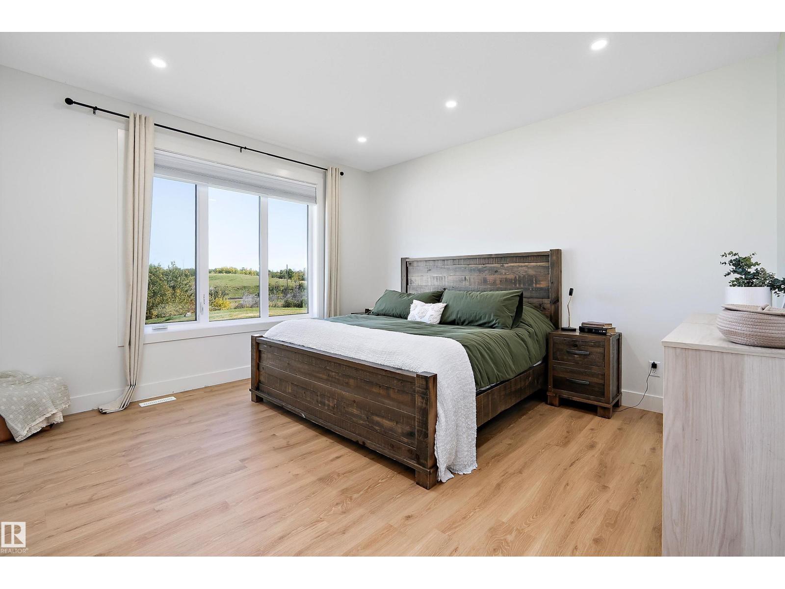 181 20212 Township Road 510, Rural Strathcona County