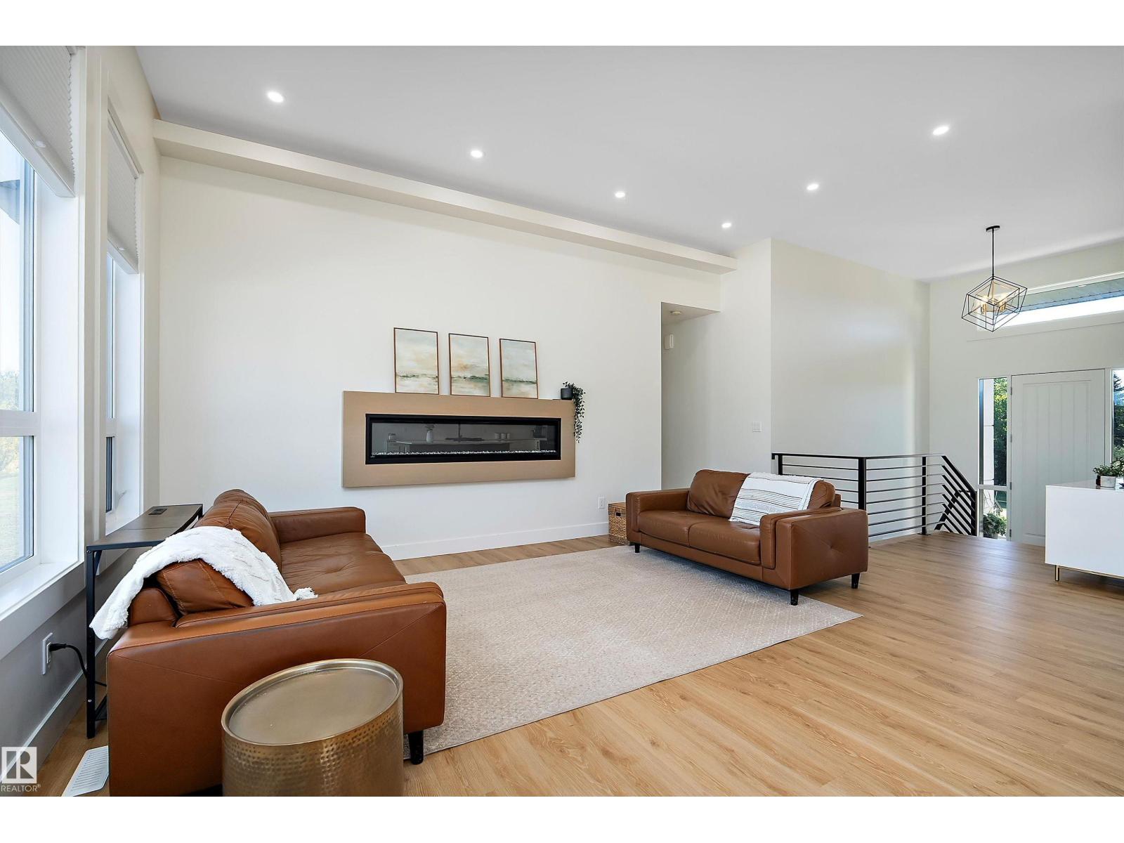 181 20212 Township Road 510, Rural Strathcona County