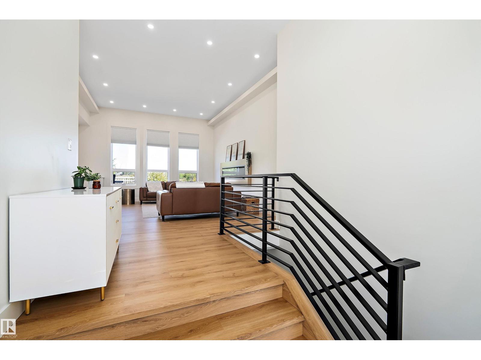 181 20212 Township Road 510, Rural Strathcona County