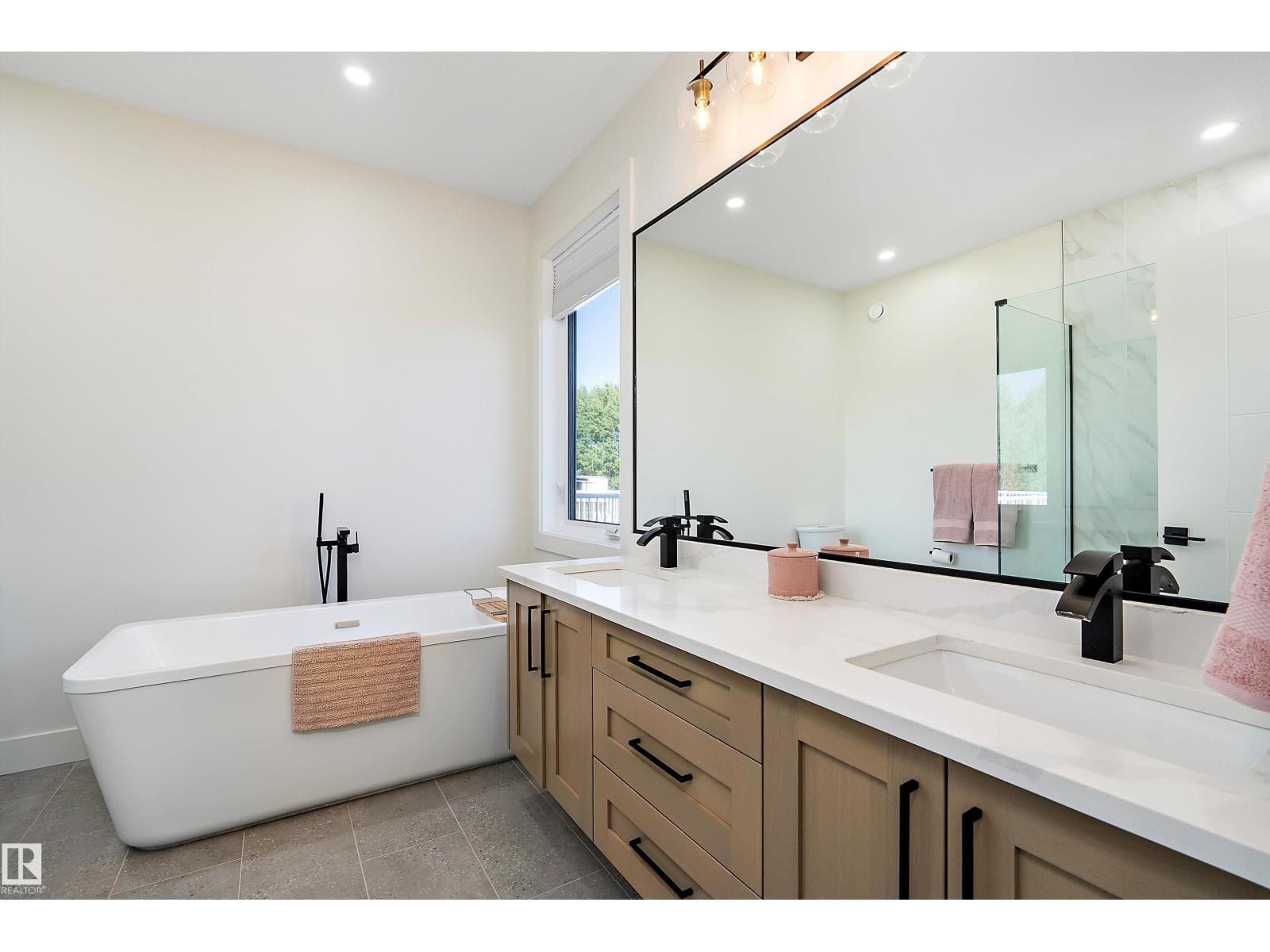 181 20212 Township Road 510, Rural Strathcona County