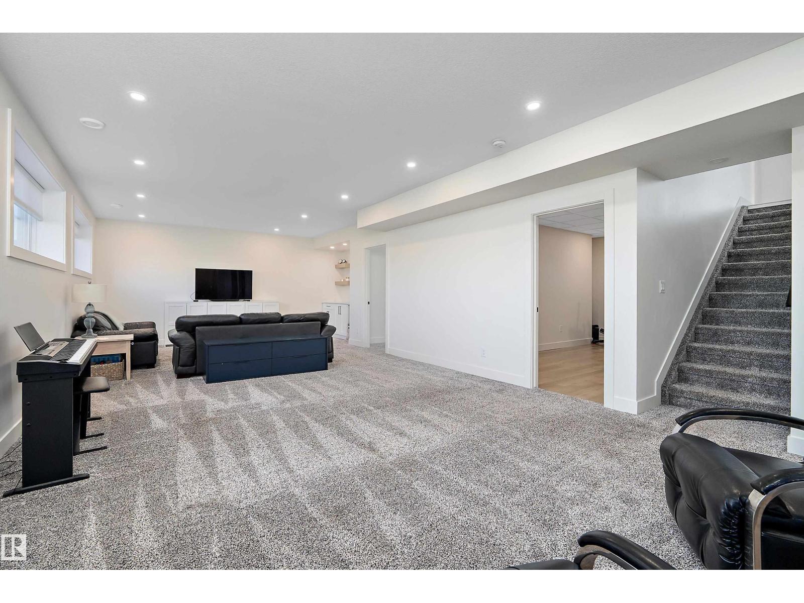 181 20212 Township Road 510, Rural Strathcona County