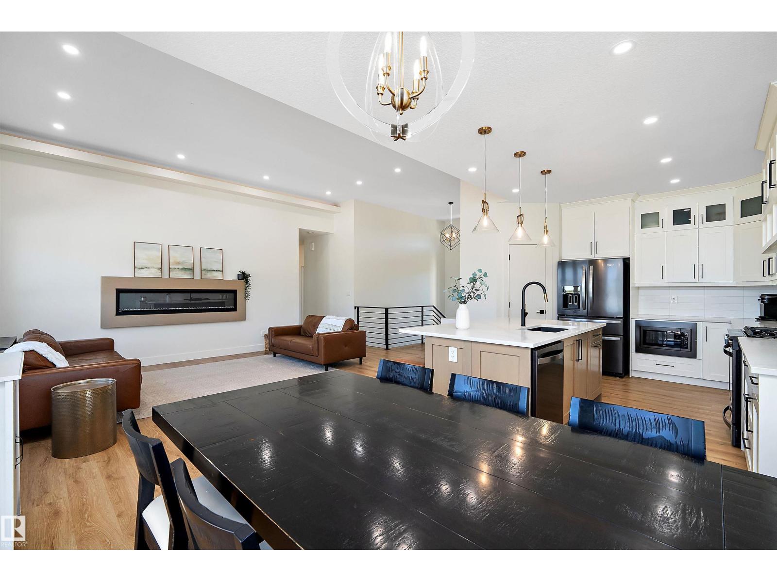 181 20212 Township Road 510, Rural Strathcona County