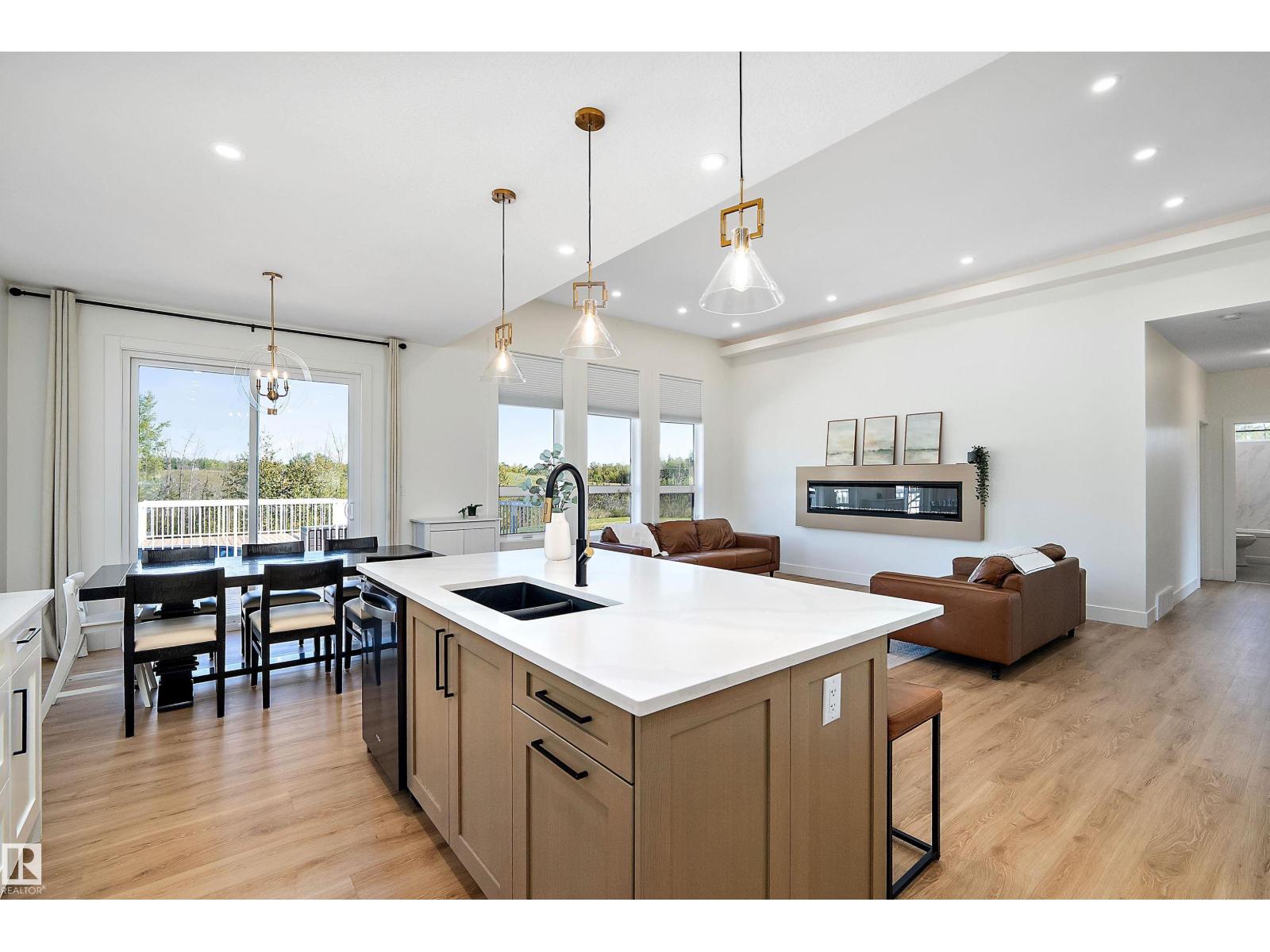 181 20212 Township Road 510, Rural Strathcona County