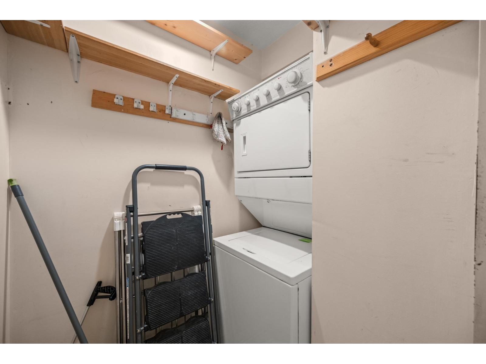 33213 RICHARDS AVENUE, Mission