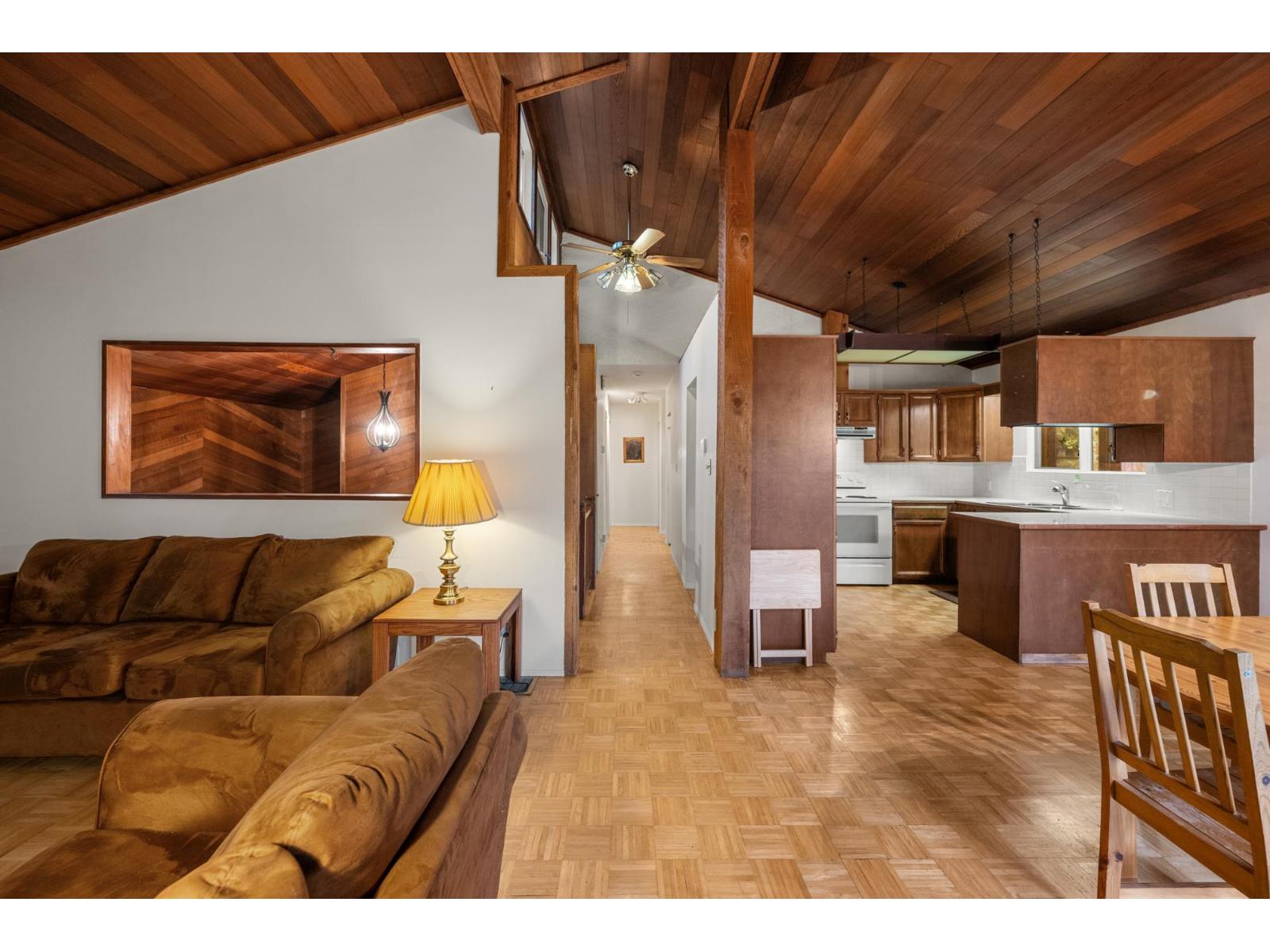 33213 RICHARDS AVENUE, Mission