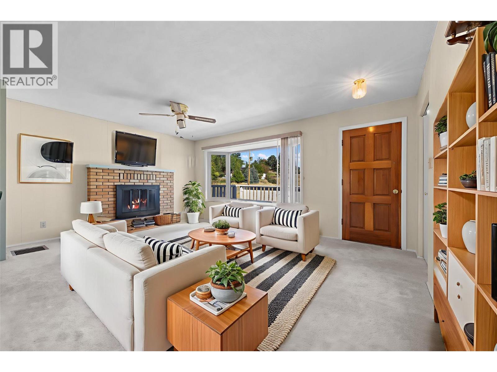  10212 Happy Valley Road, Summerland