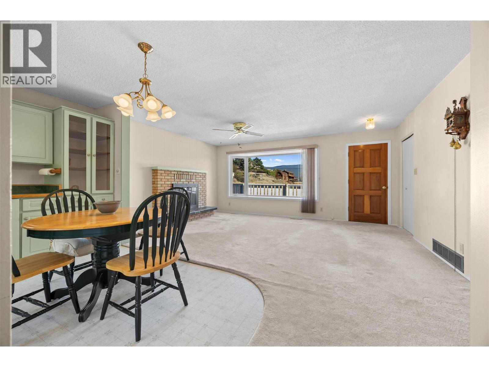  10212 Happy Valley Road, Summerland