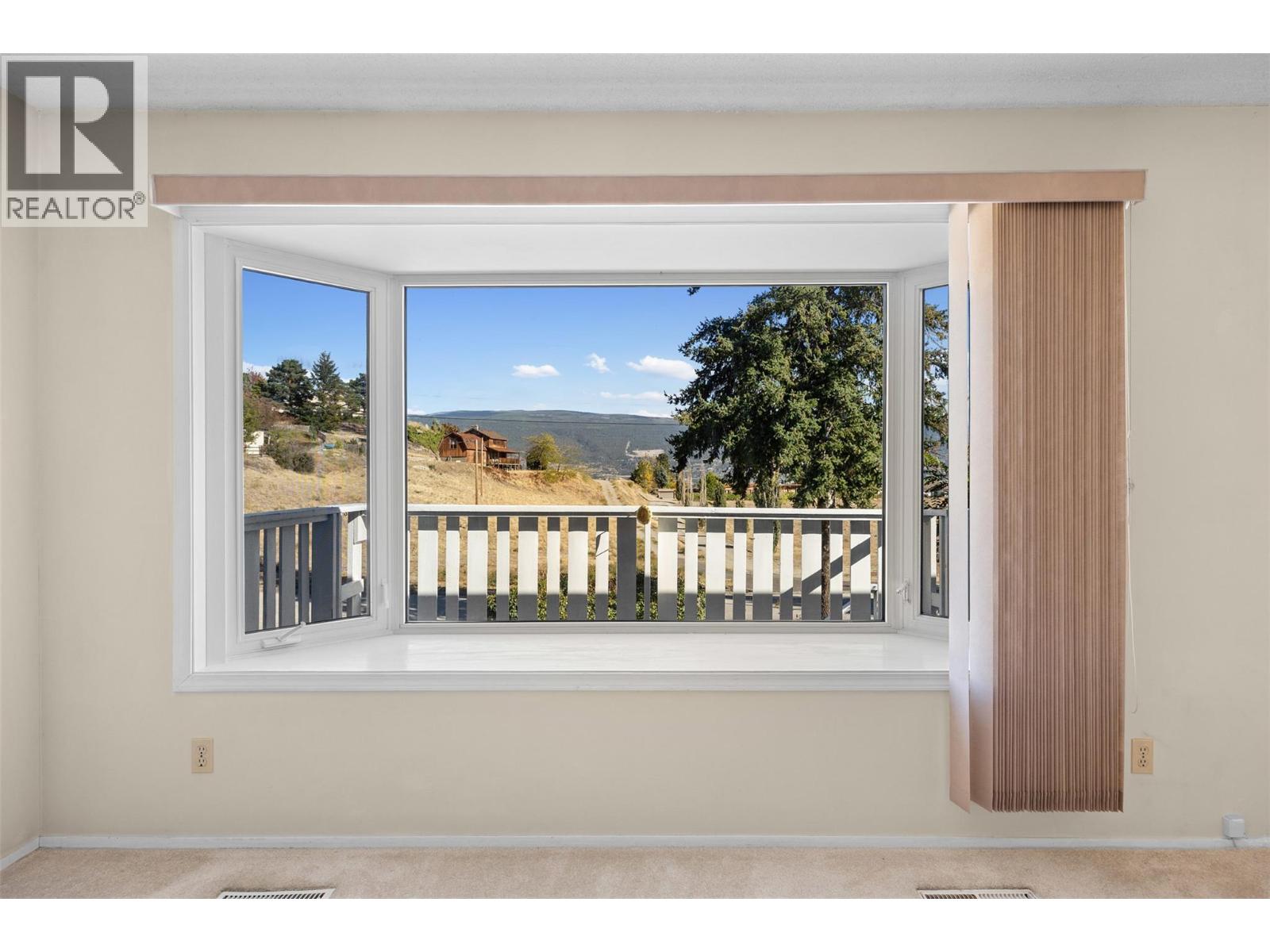  10212 Happy Valley Road, Summerland