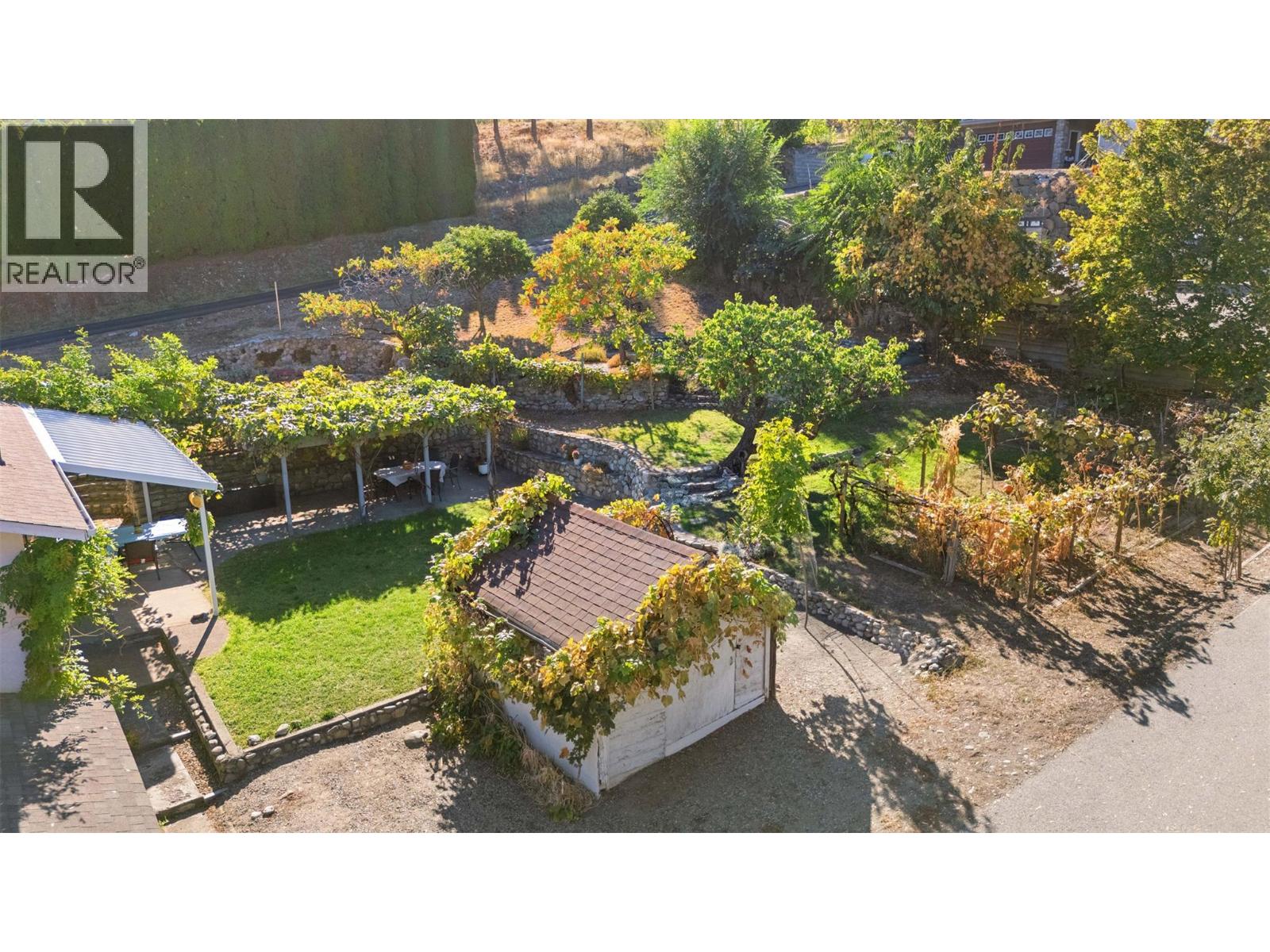  10212 Happy Valley Road, Summerland