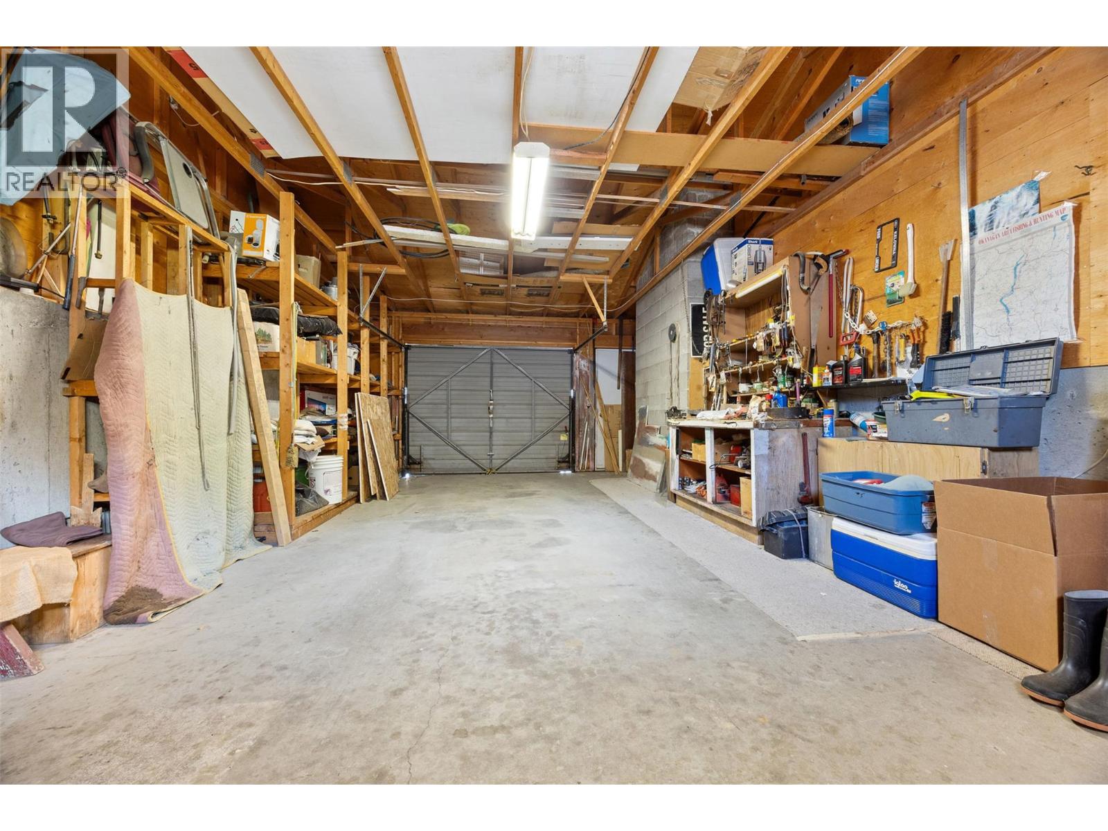  10212 Happy Valley Road, Summerland