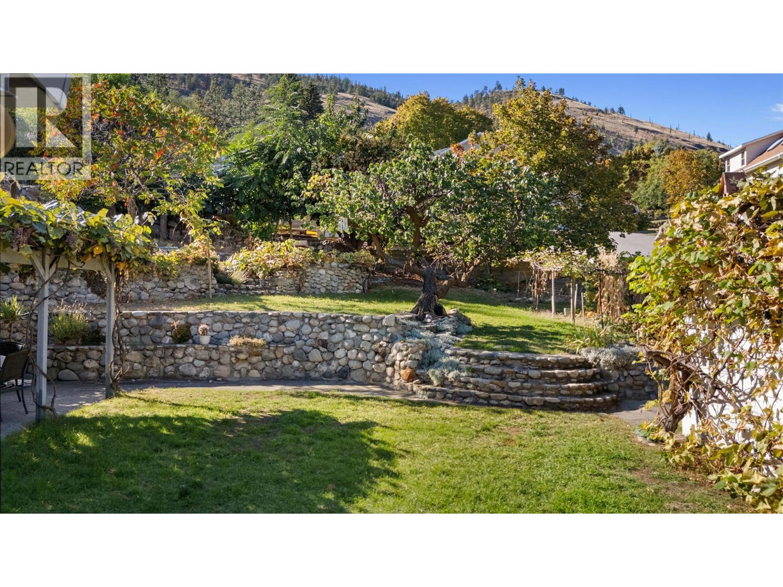  10212 Happy Valley Road, Summerland