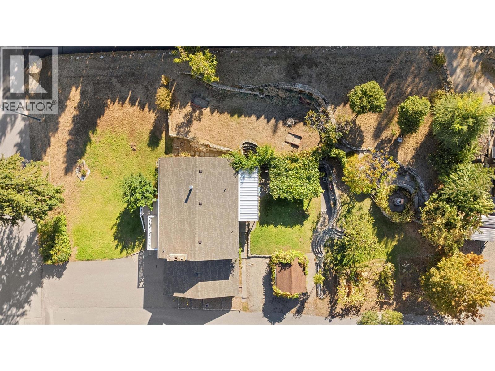  10212 Happy Valley Road, Summerland