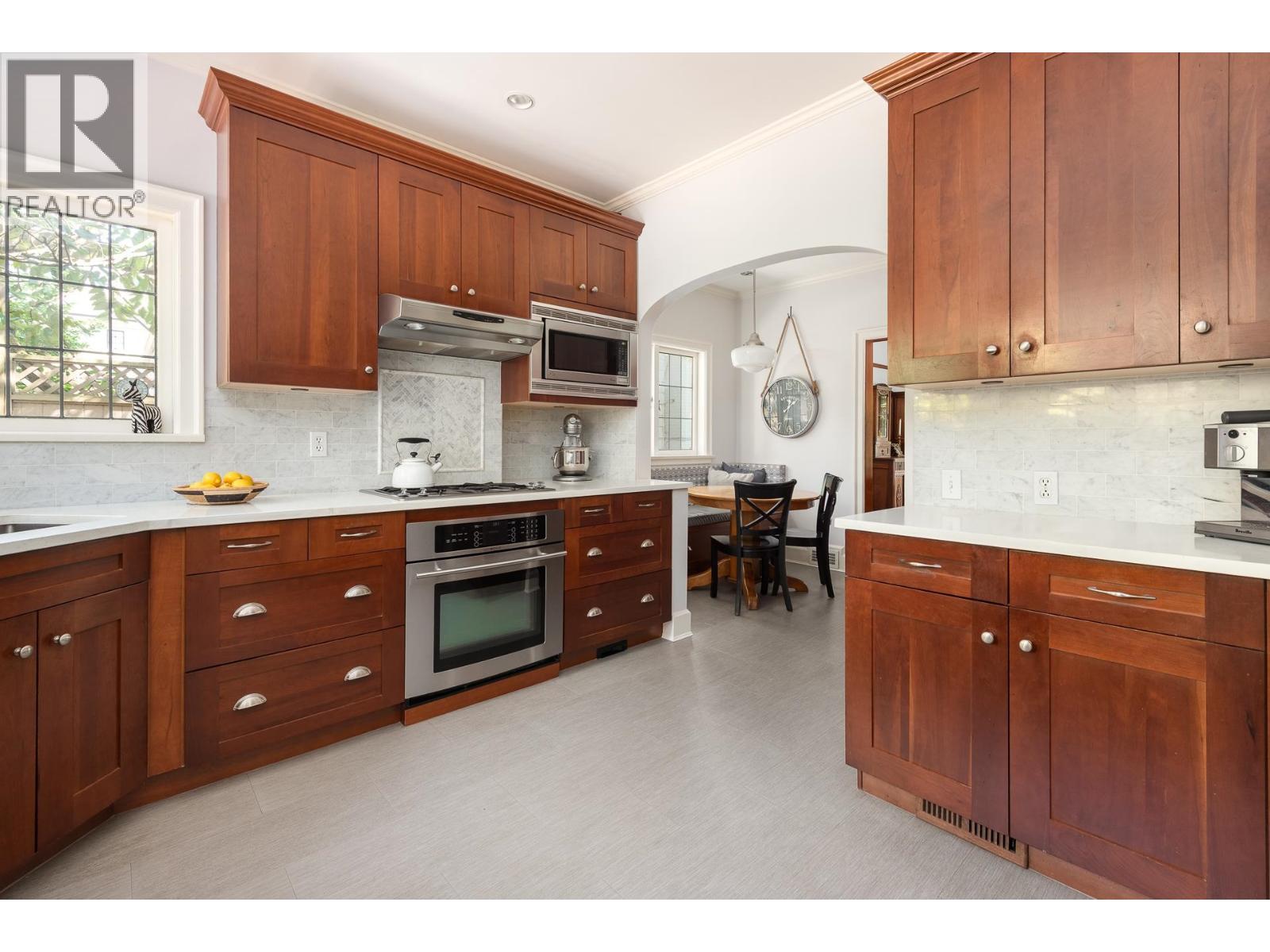 505 QUEENS AVENUE, New Westminster