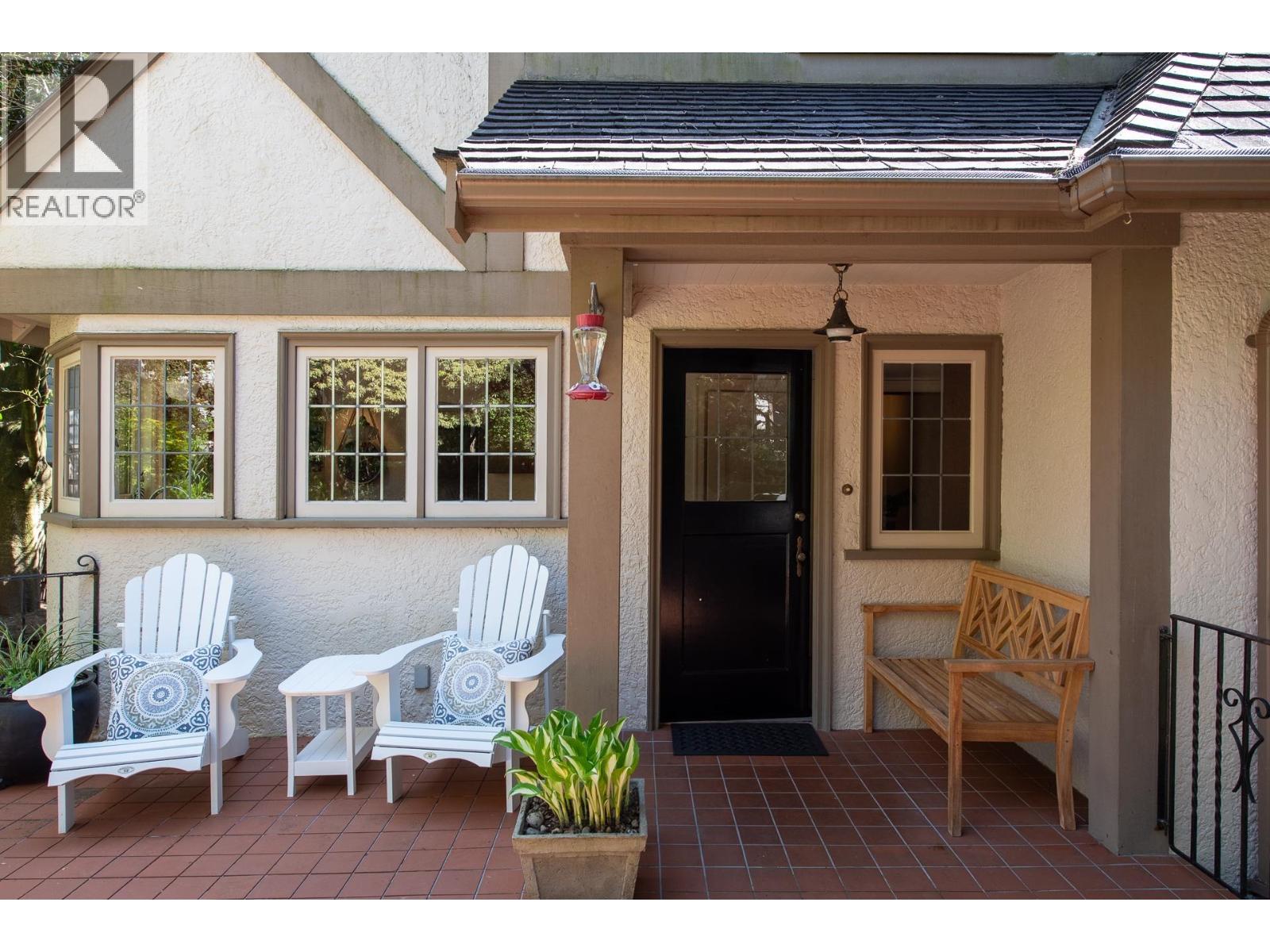 505 QUEENS AVENUE, New Westminster