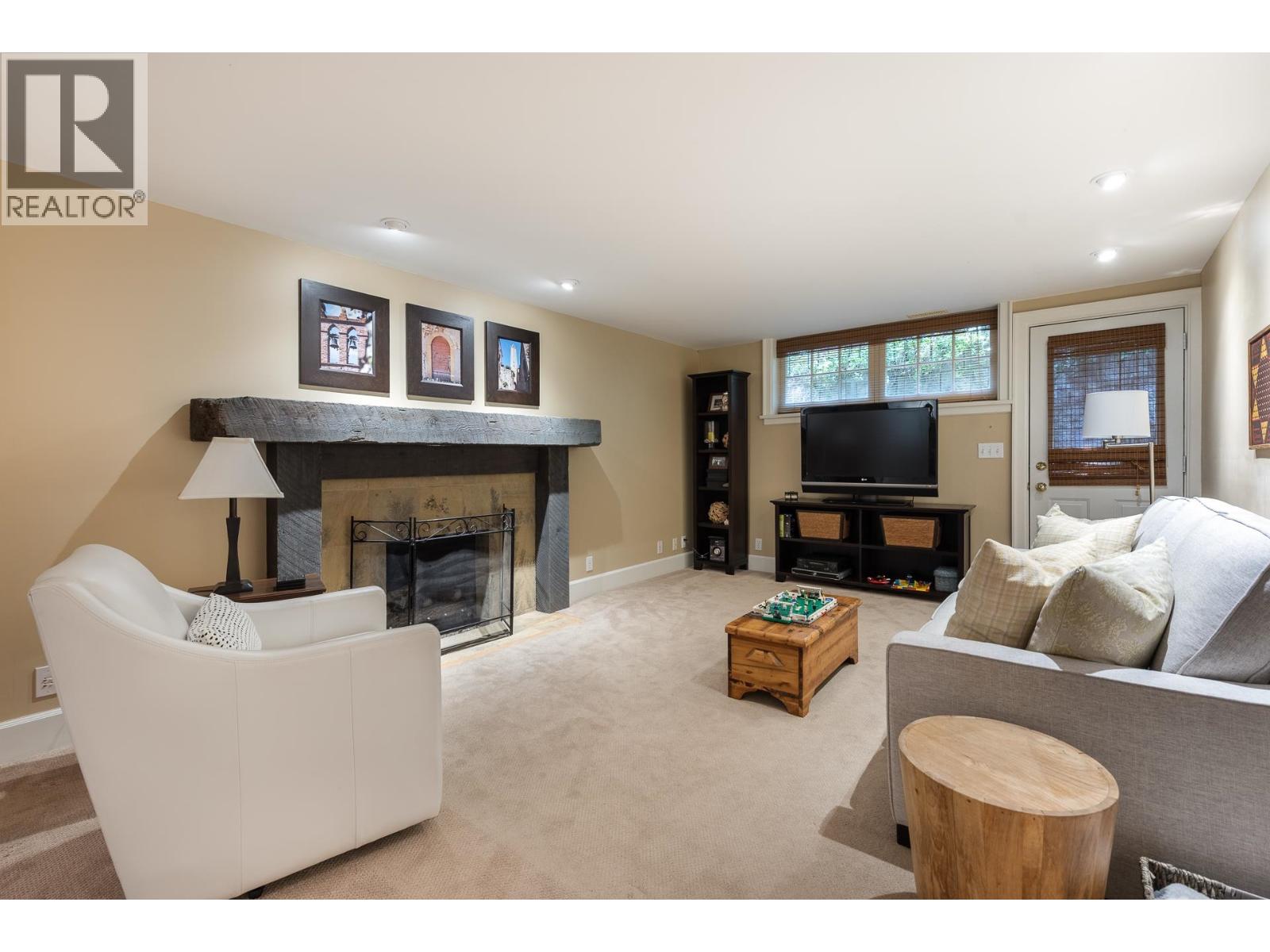 505 QUEENS AVENUE, New Westminster