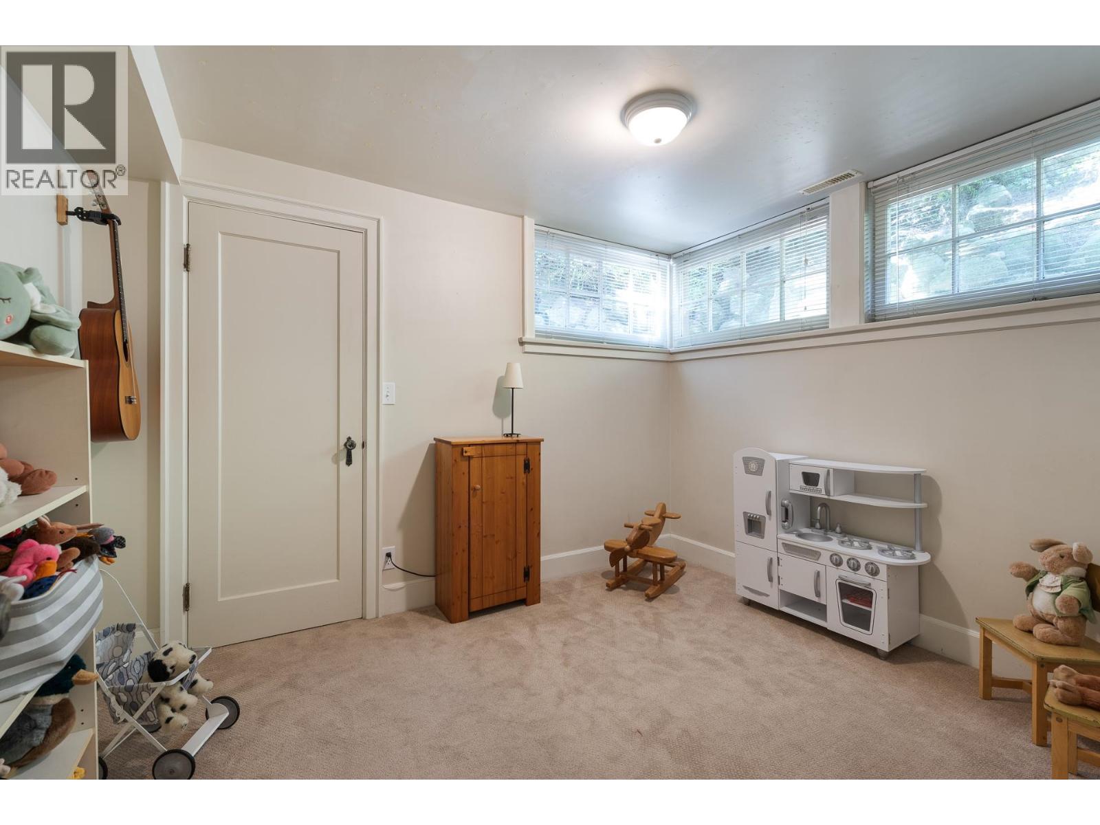 505 QUEENS AVENUE, New Westminster