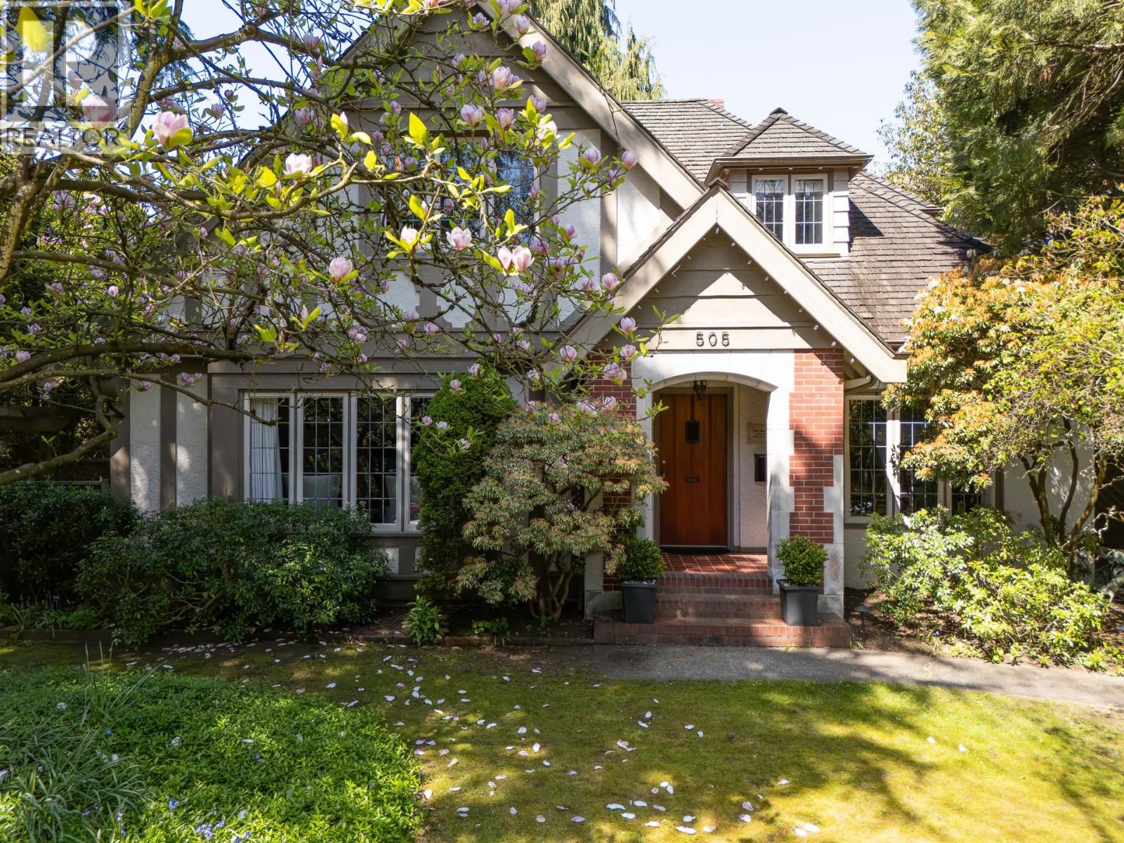 505 QUEENS AVENUE, New Westminster