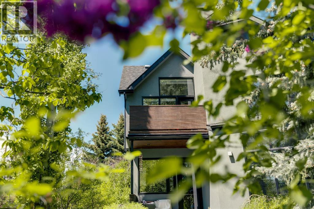 Single Family House for Sale in  Rideau Road SW Rideau Park Calgary 