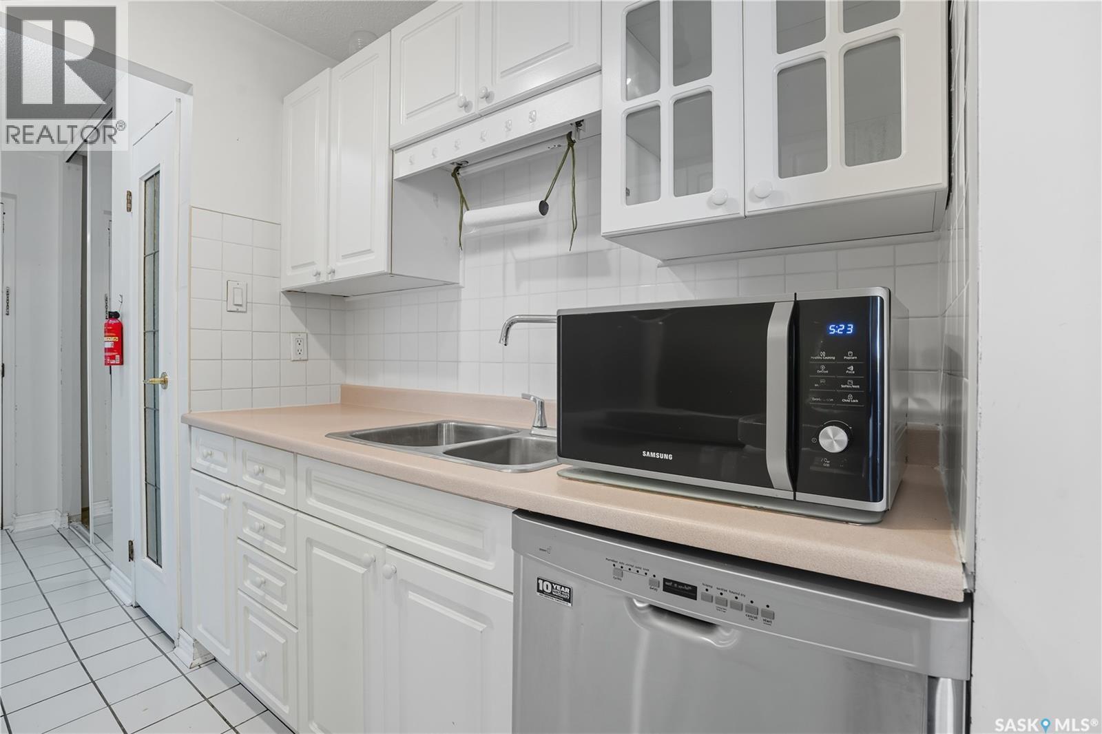 Single Family House High rise for Sale in   Gordon ROAD Regina 