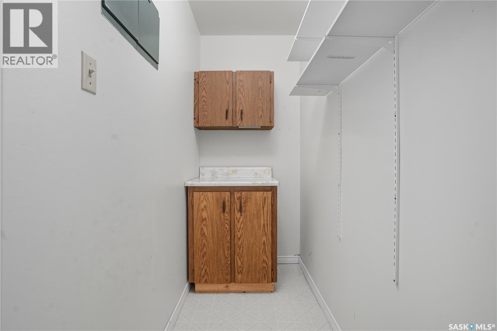 Single Family House High rise for Sale in   Gordon ROAD Regina 