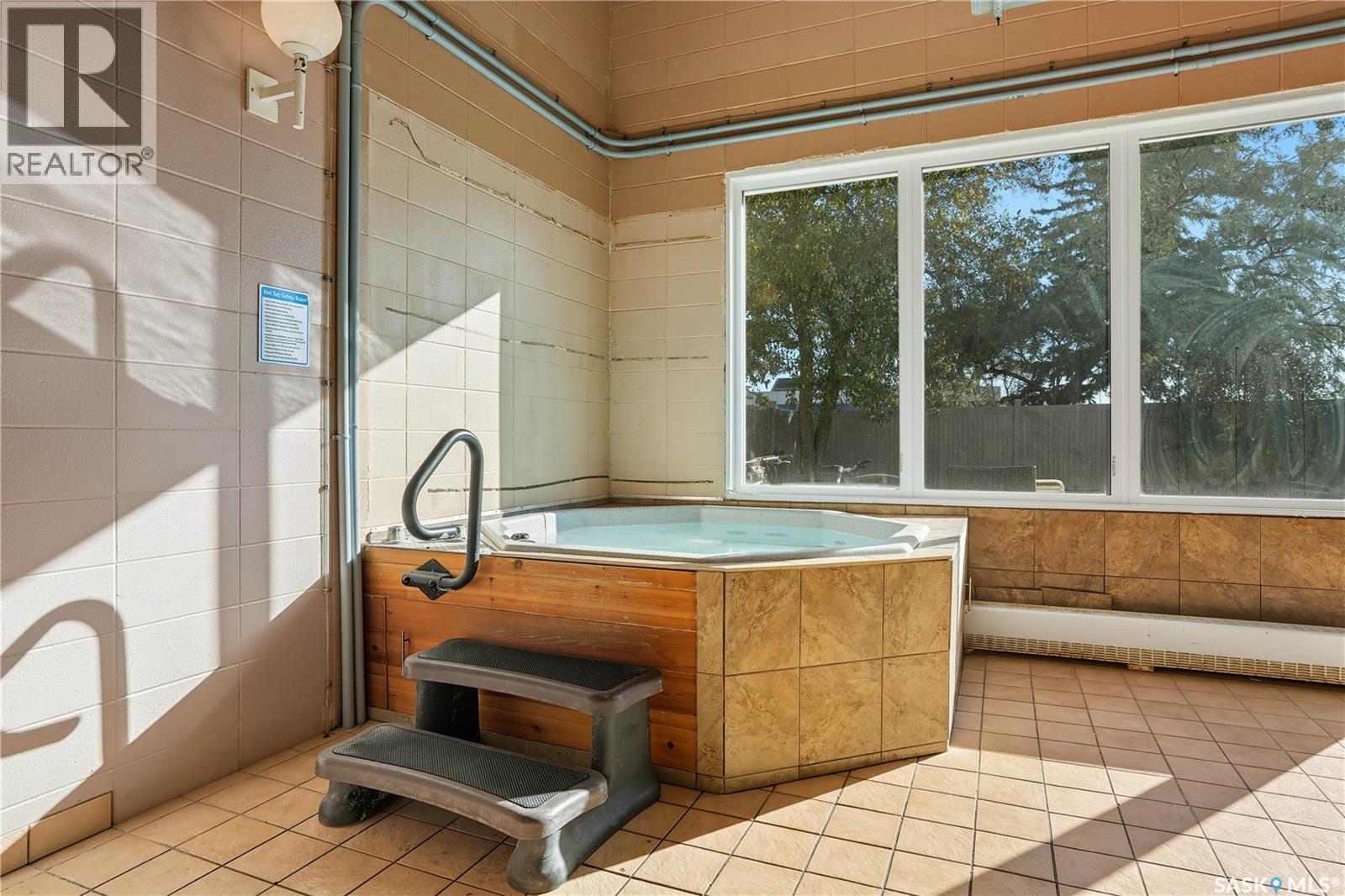 Single Family House High rise for Sale in   Gordon ROAD Regina 