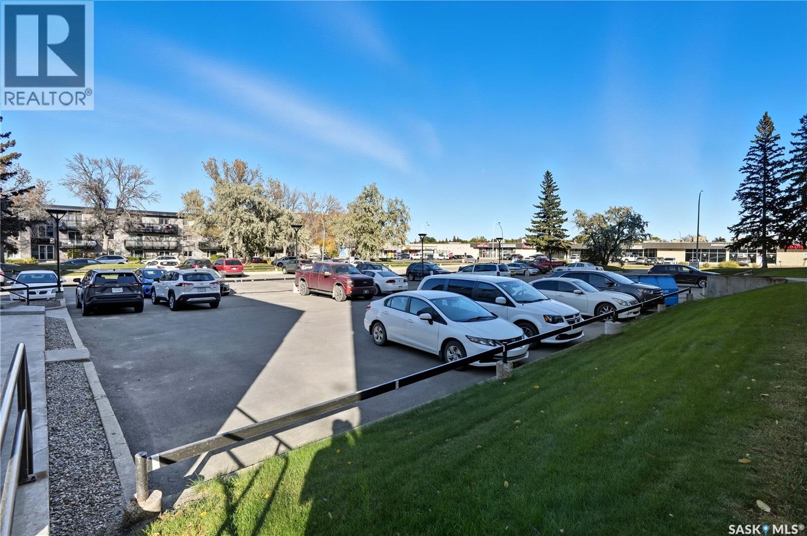 Single Family House High rise for Sale in   Gordon ROAD Regina 