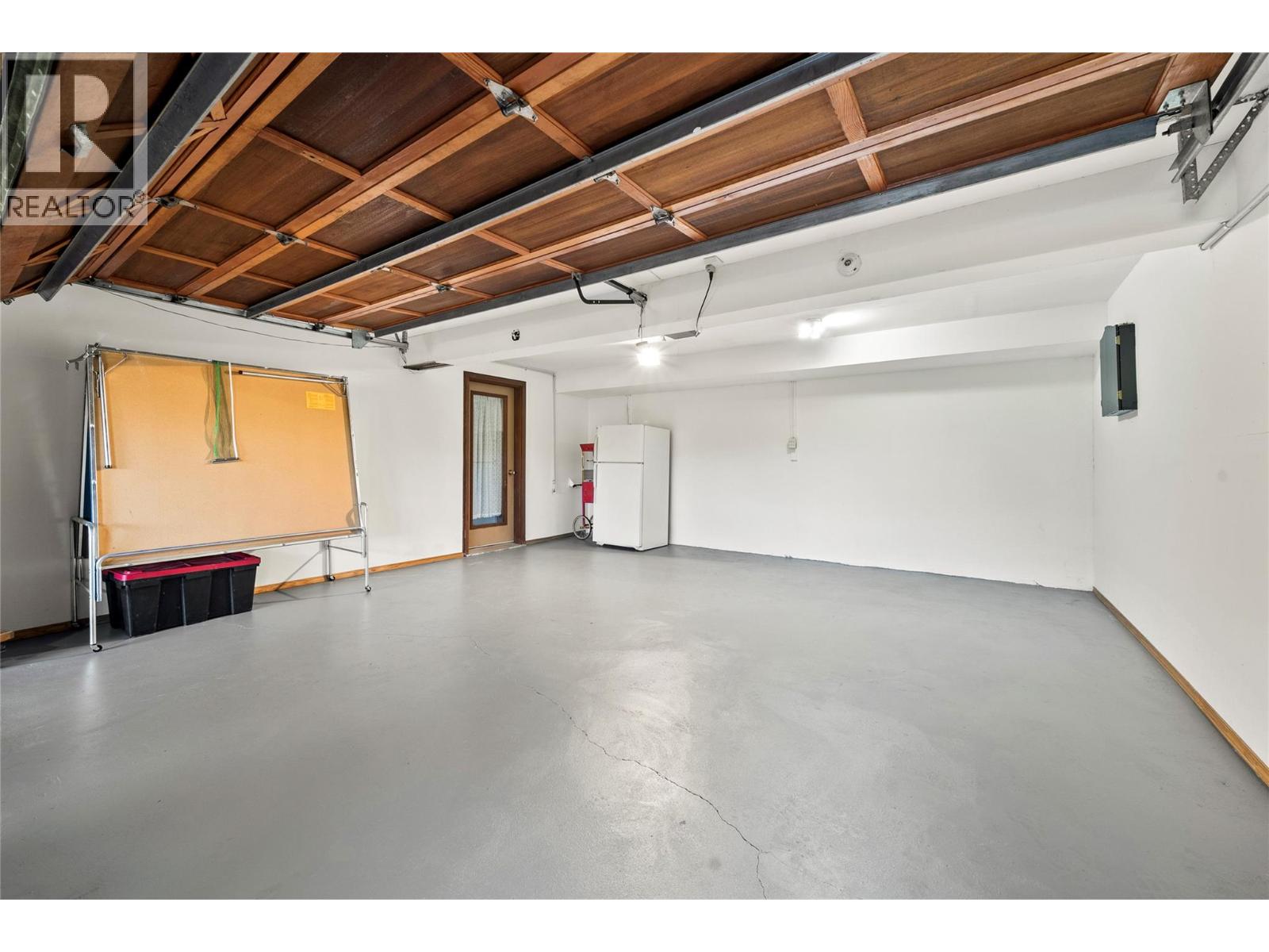 2462 Leisure Road, Blind Bay