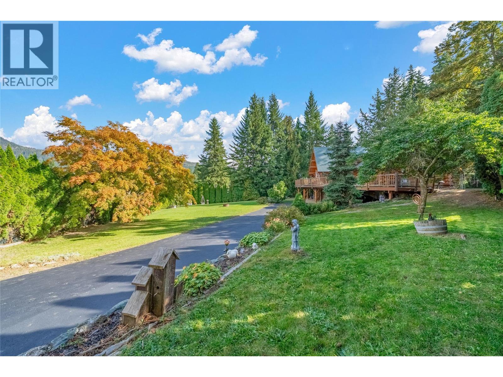 2462 Leisure Road, Blind Bay