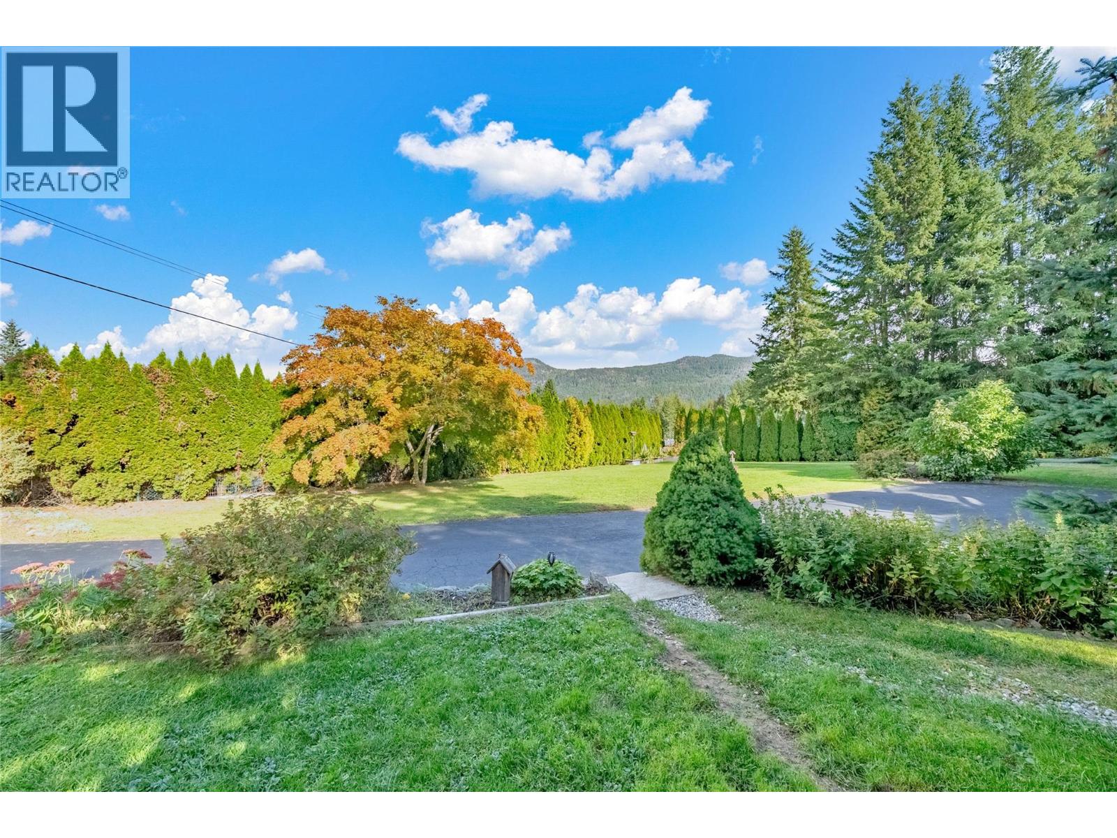 2462 Leisure Road - 14